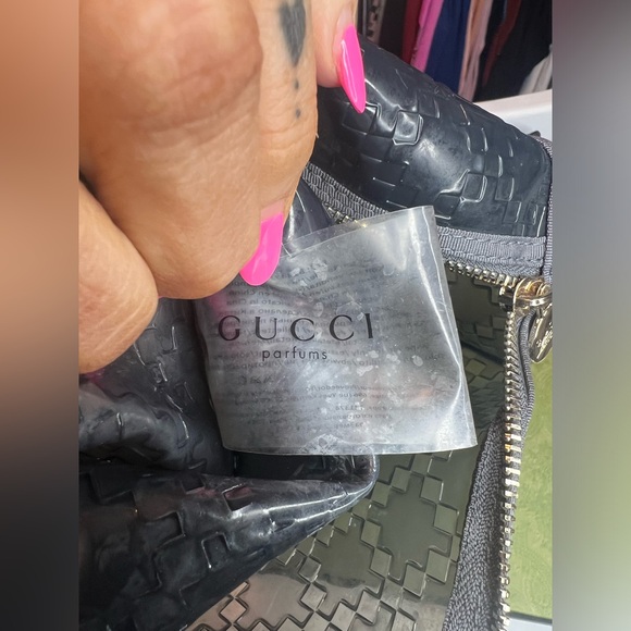 Gucci Beauty Bag - Picture 8 of 11